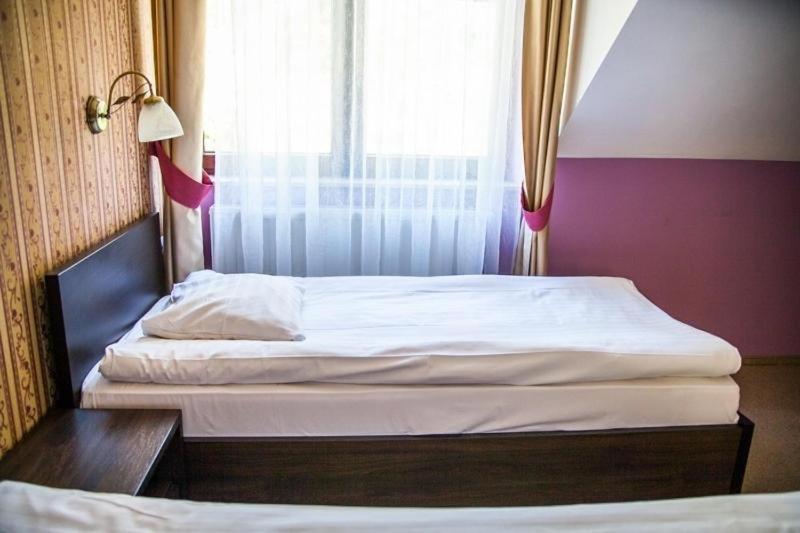 Hotel Korona Rybnik  Esterno foto